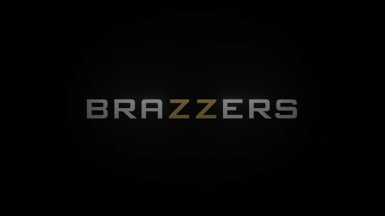 Preview of BrazzersExxtra Vanna Bardot Make Her Wet XXX